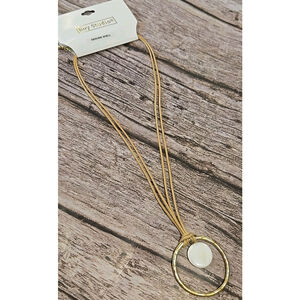 Bay Studio Necklace Genuine Shell NWT (234)